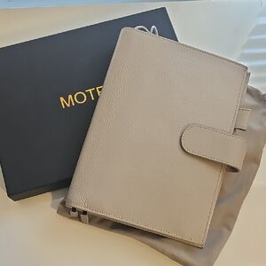 MOTERM Gray Leather Planner A5